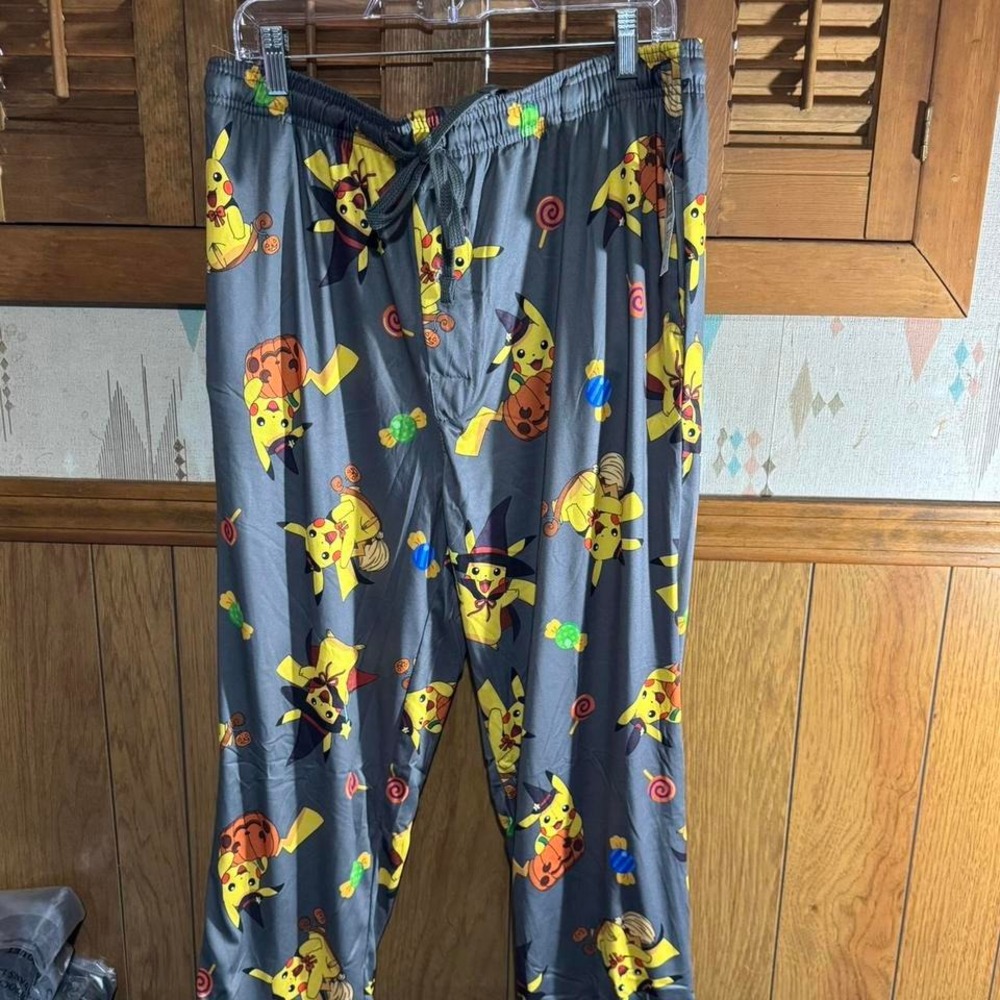 Grey Pokémon Pikachu loungewear pants Size XL NWT